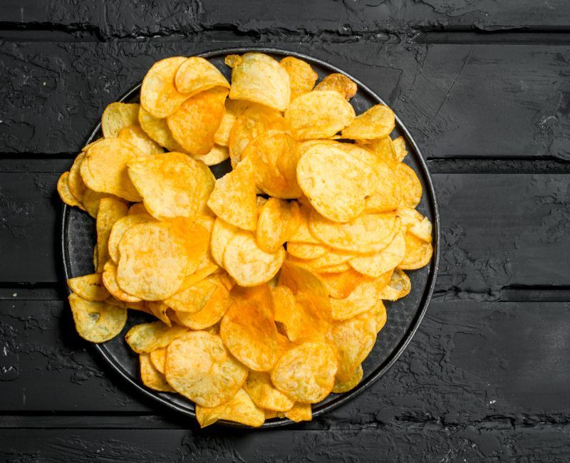 Plato de patatas fritas.